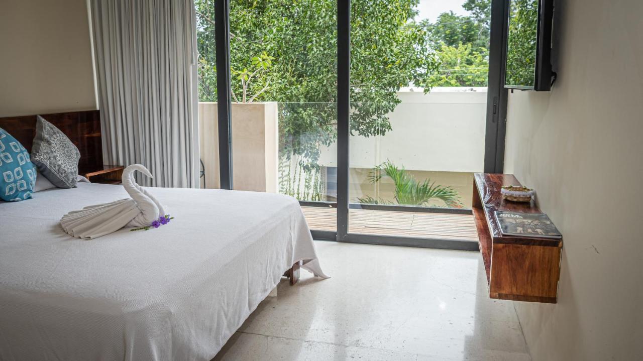 Moonshine Tulum Hotel & Hostel Zewnętrze zdjęcie